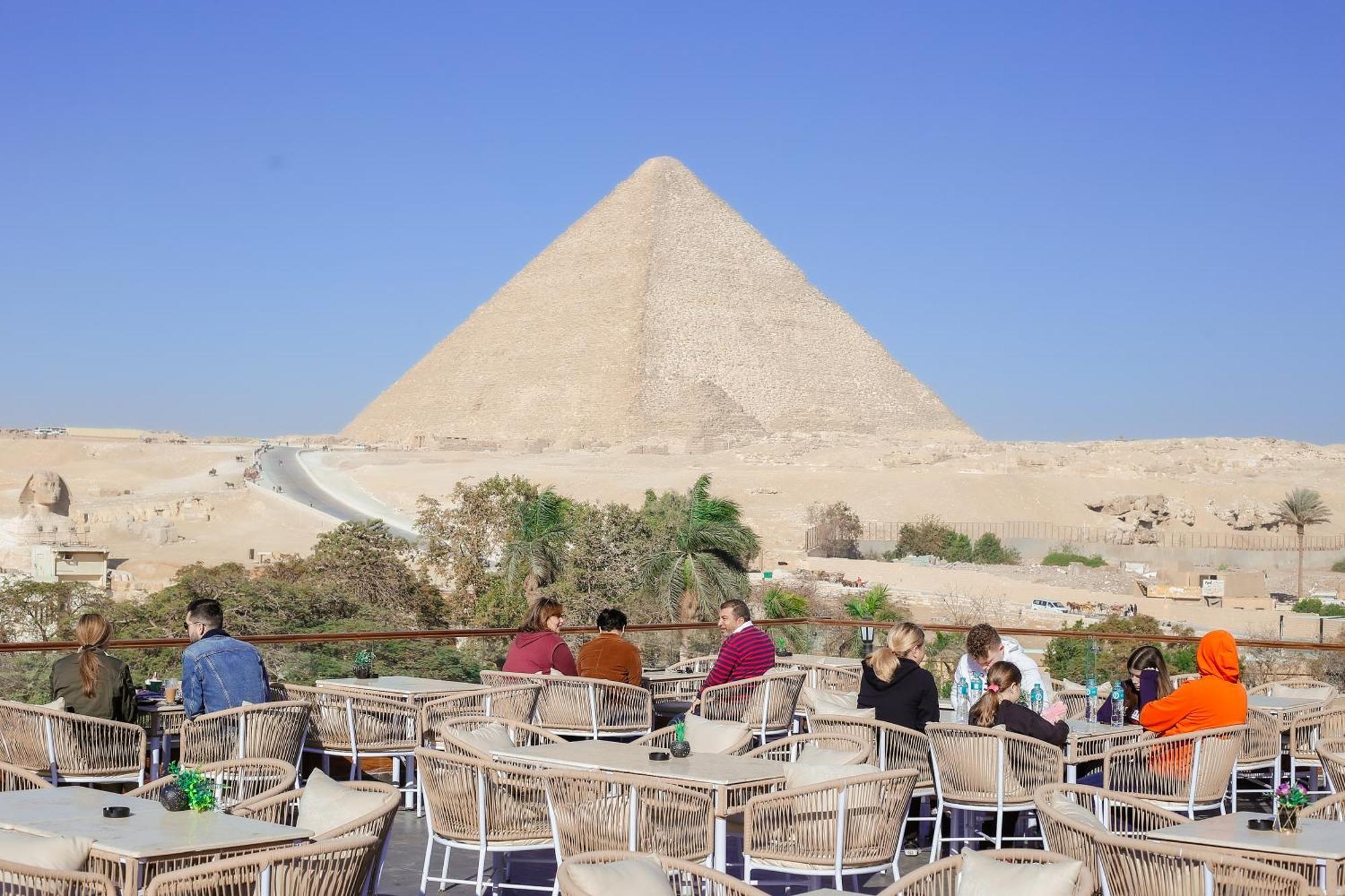 Tree Lounge Pyramids View Inn , Sphinx Giza Kafret el-Gabal エクステリア 写真