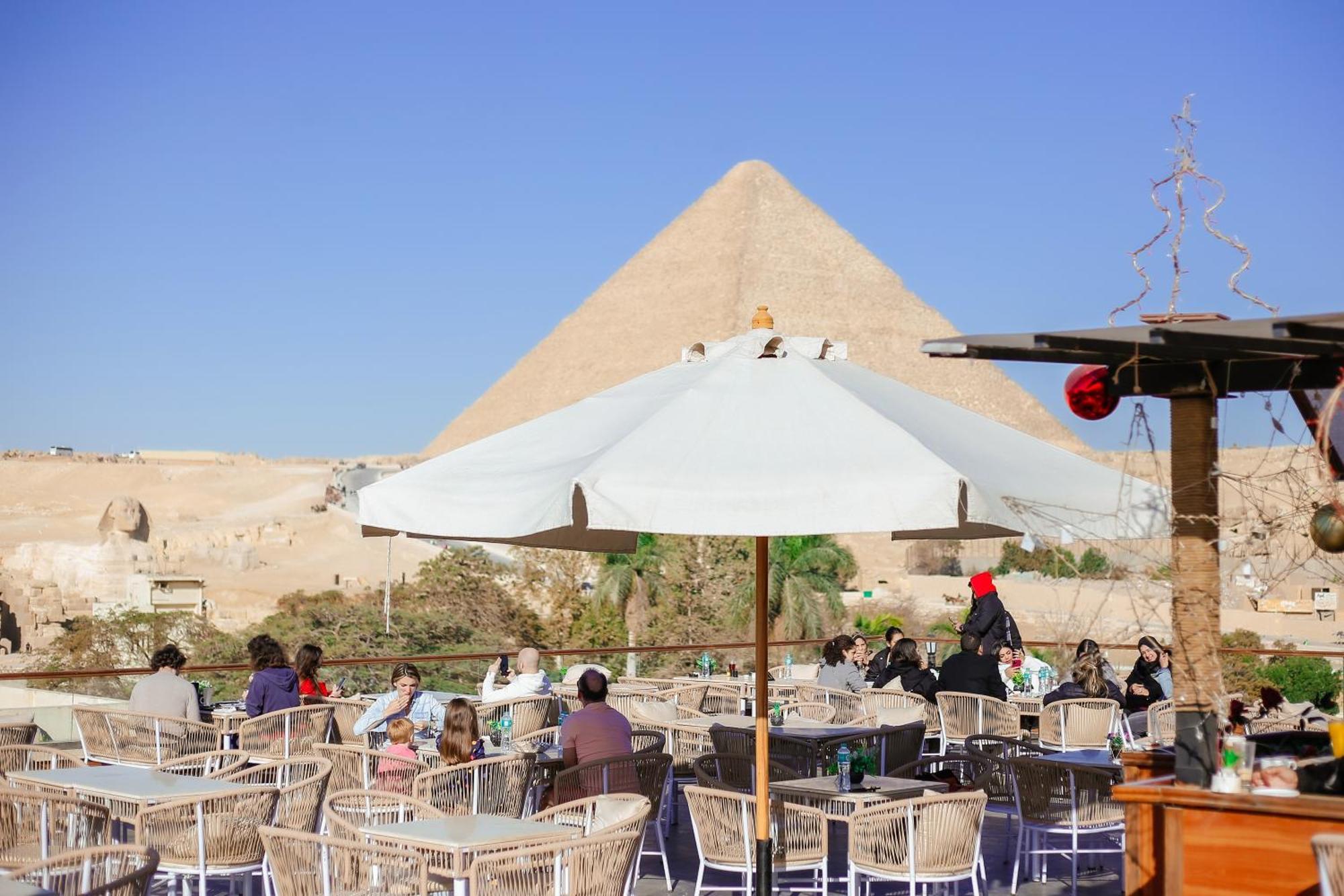 Tree Lounge Pyramids View Inn , Sphinx Giza Kafret el-Gabal エクステリア 写真