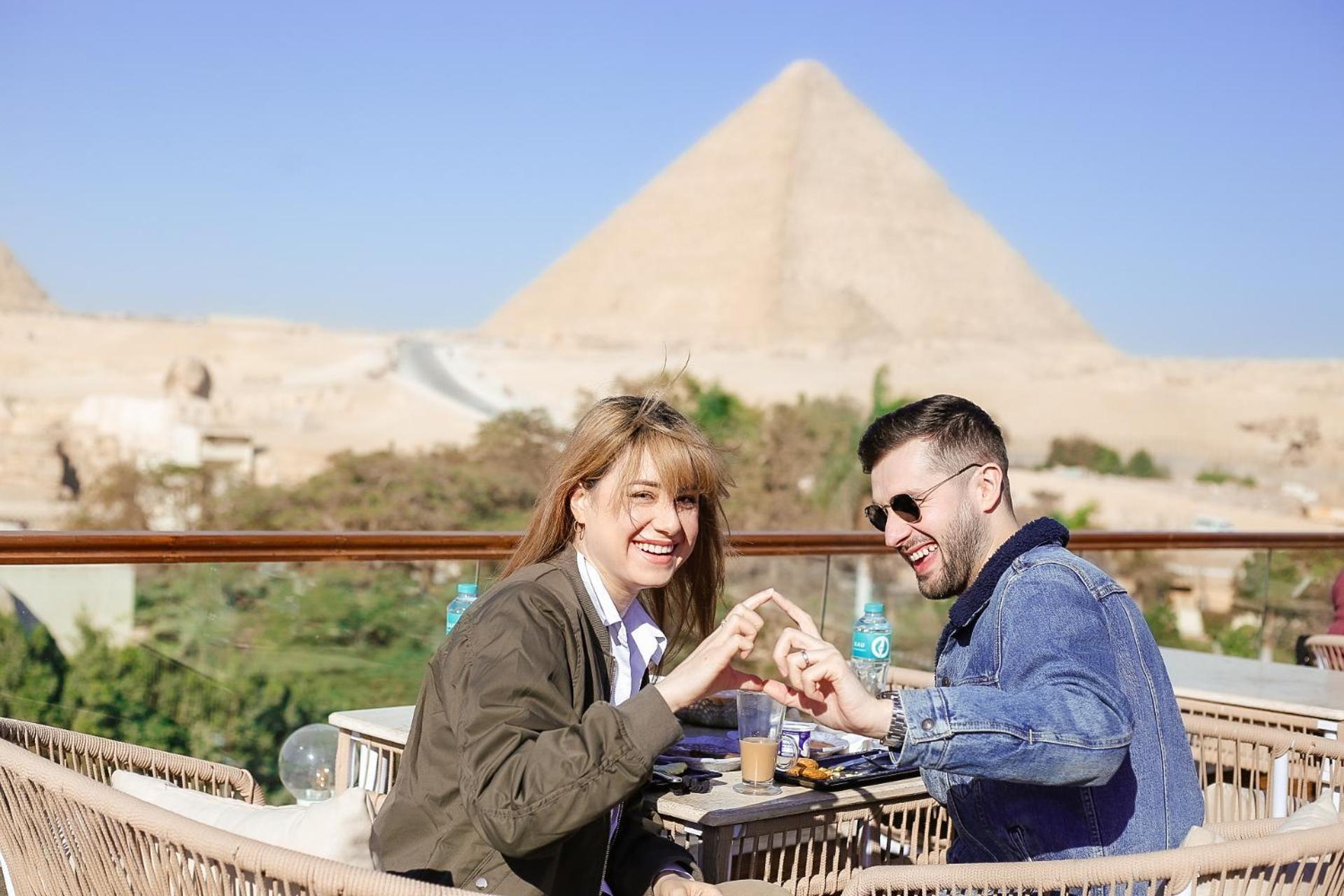 Tree Lounge Pyramids View Inn , Sphinx Giza Kafret el-Gabal エクステリア 写真