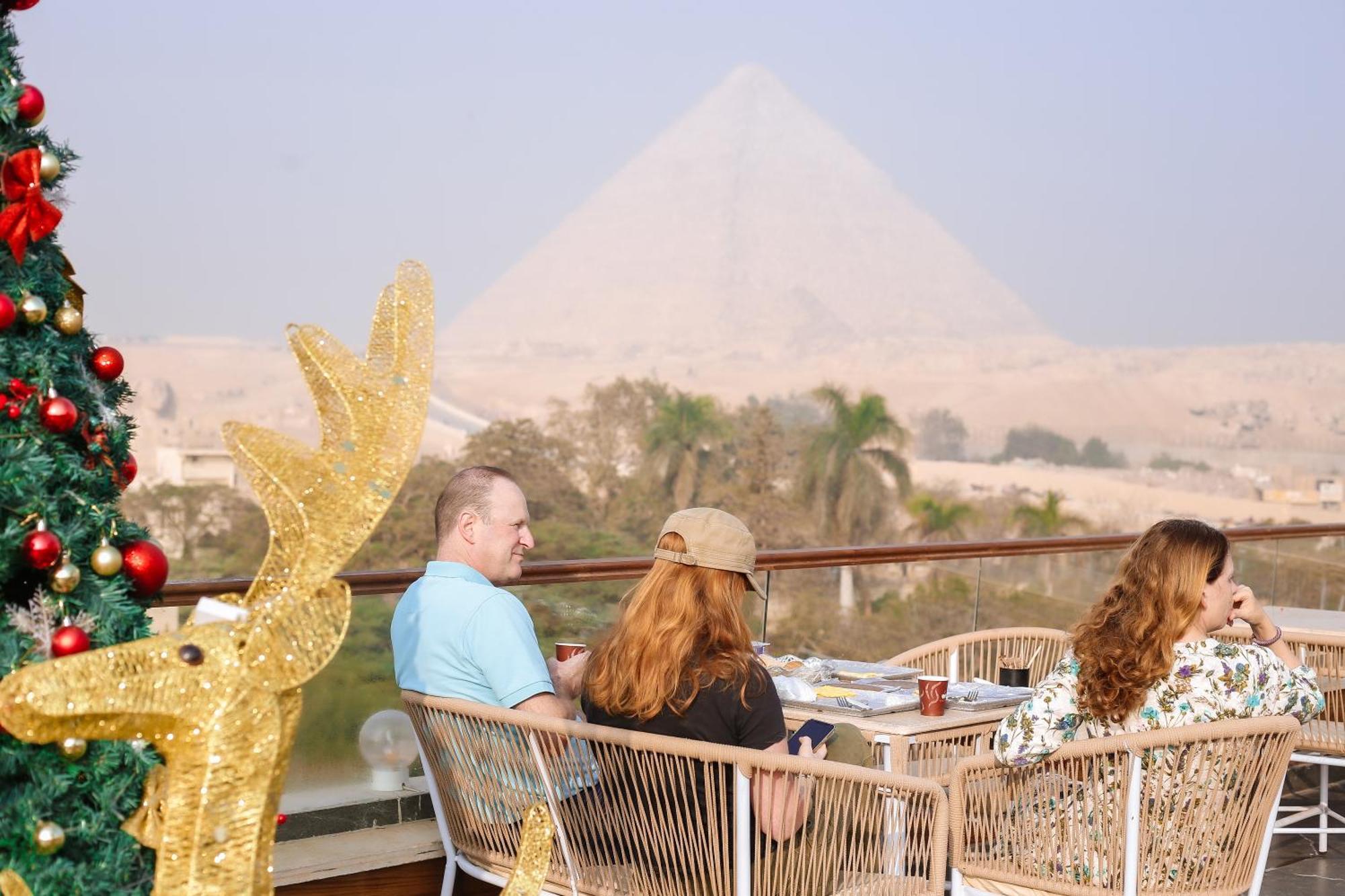 Tree Lounge Pyramids View Inn , Sphinx Giza Kafret el-Gabal エクステリア 写真