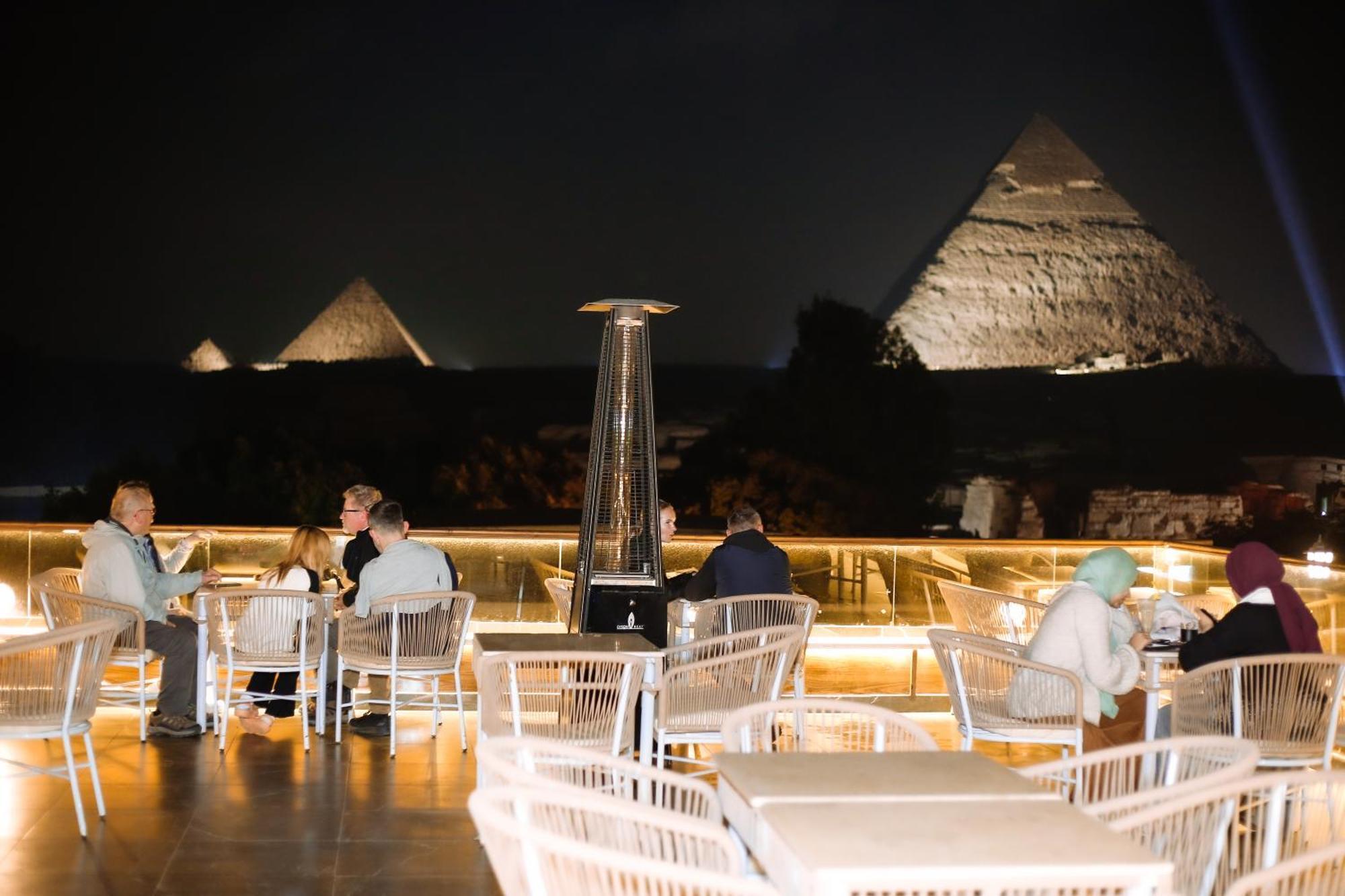 Tree Lounge Pyramids View Inn , Sphinx Giza Kafret el-Gabal エクステリア 写真