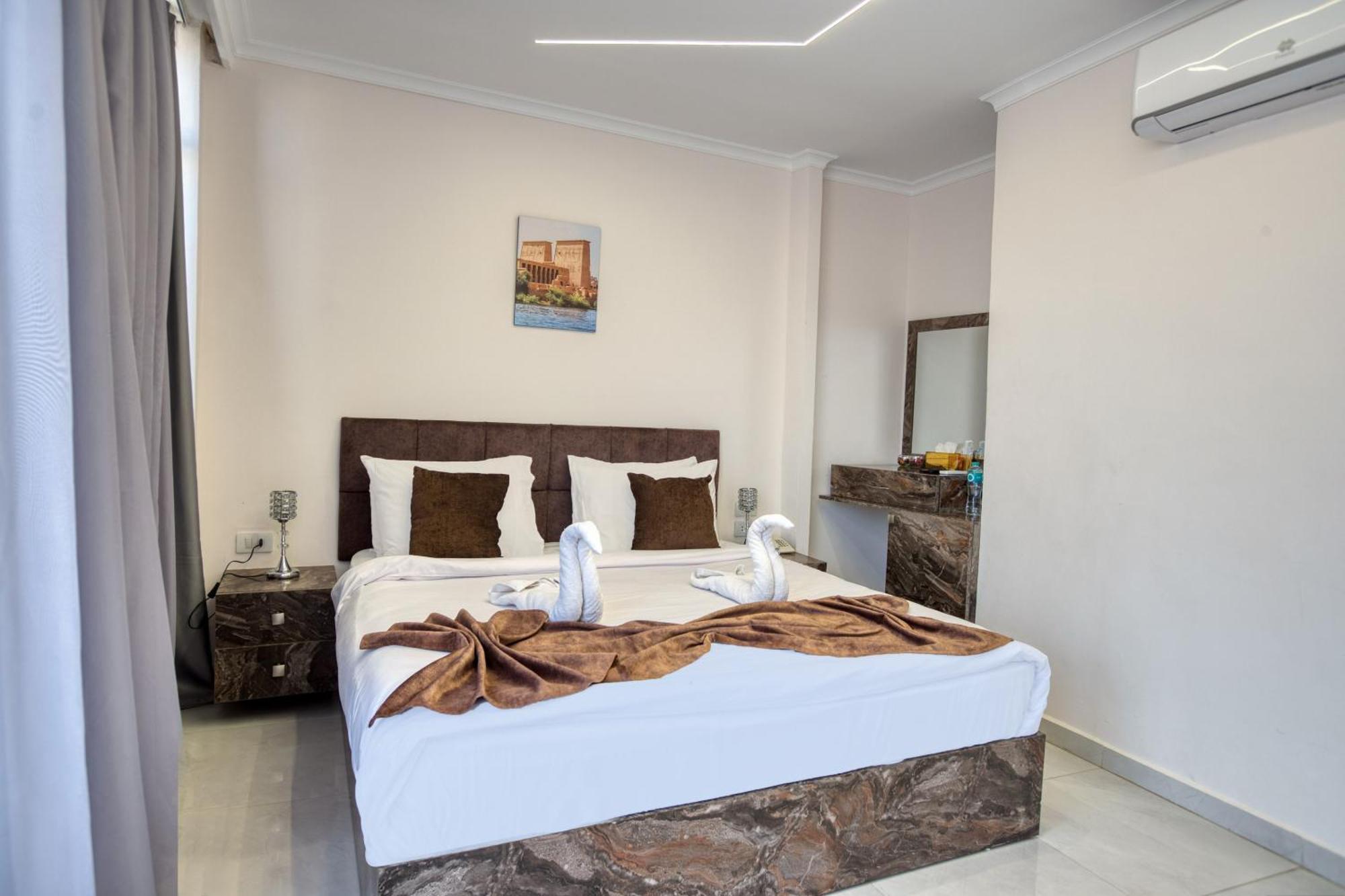Tree Lounge Pyramids View Inn , Sphinx Giza Kafret el-Gabal エクステリア 写真
