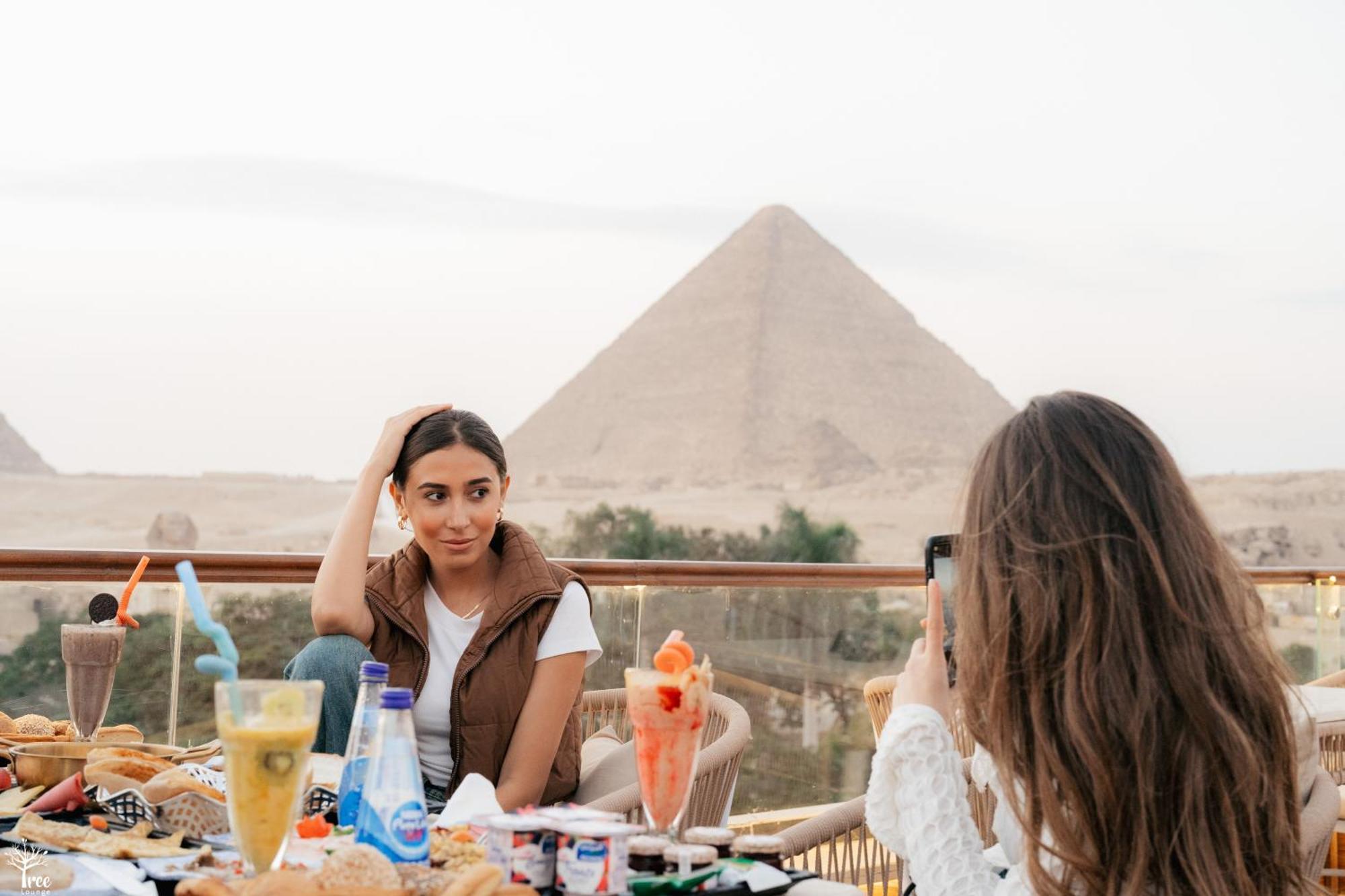 Tree Lounge Pyramids View Inn , Sphinx Giza Kafret el-Gabal エクステリア 写真